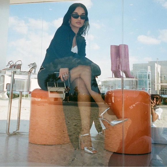 🔥NEW AMINA MUADDI Charlotte Pump Mirror Silver as seen on Amina❤️ - Picture 5 of 16